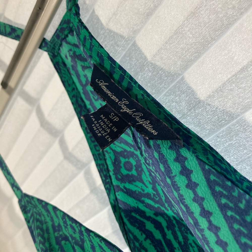 AE S blue/green tribal print tank top jungle! - Picture 3 of 5
